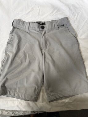 Hurley Men's Light Gray Flat Front Shorts